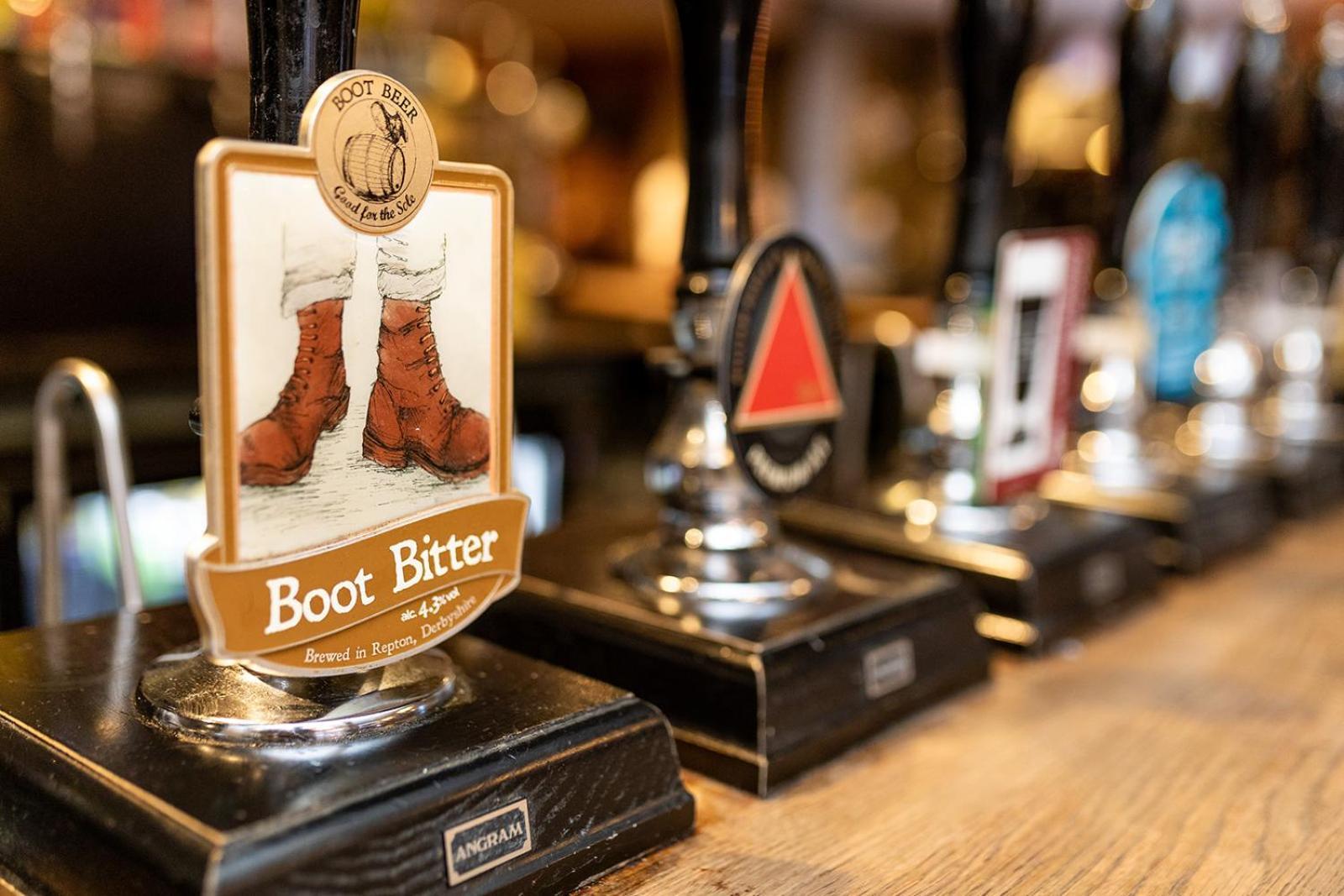 The Boot Inn Burton-upon-Trent Екстериор снимка